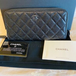 ▪️SOLD▪️Chanel 20S So Black Long Zipped Wallet